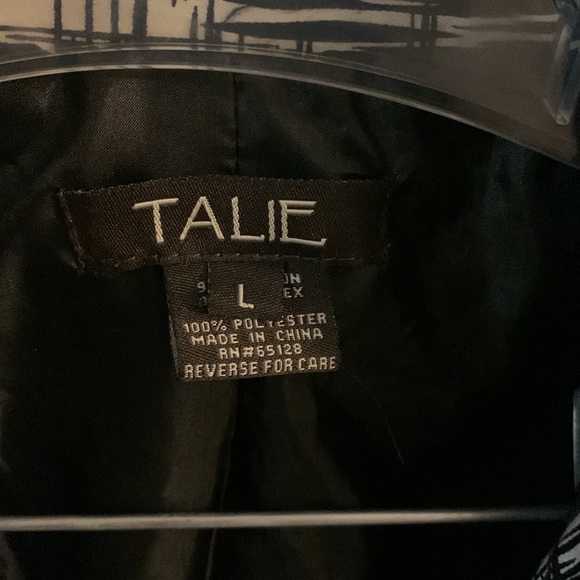 Lightweight jacket - Picture 2 of 5